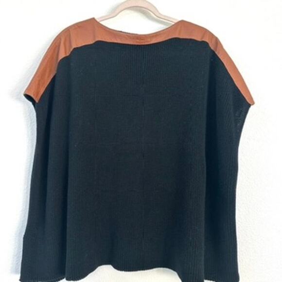 Polo Ralph Lauren Sweaters - Polo Ralph Lauren Cotton Silk Sweater with Brown Leather Shoulder Accent, Size M